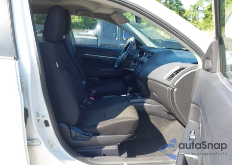 2016 Mitsubishi Outlander Sport 2.0 Es z USA, uszkodzony, nr VIN JA4AP3AU0GZ053106